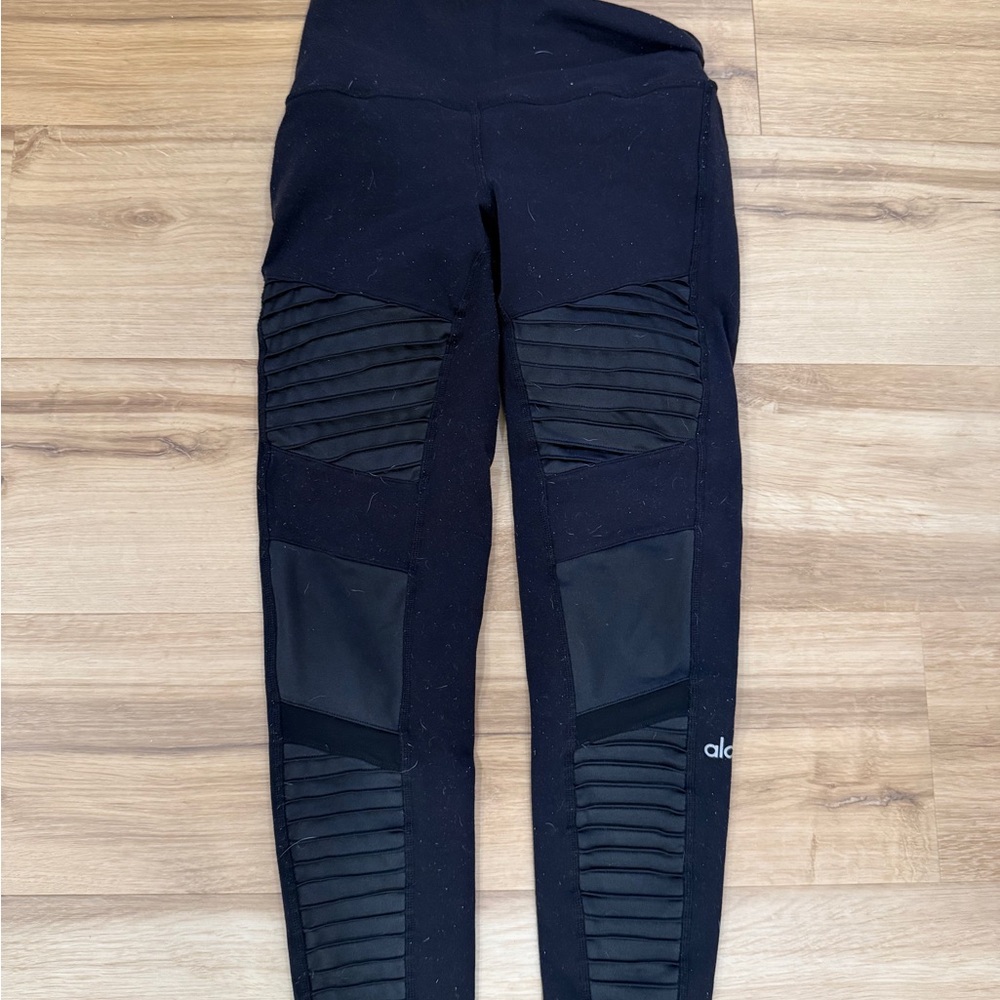 Alo Yoga Black Women's Moto Leggings 7/8